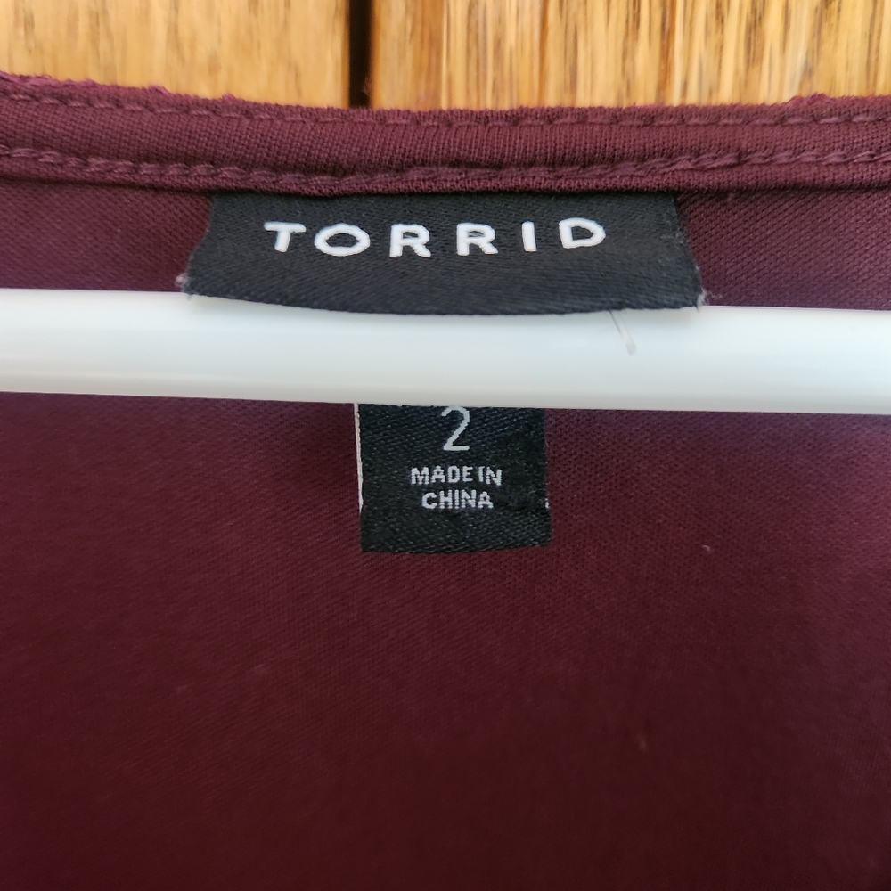 Torrid Top - Picture 2 of 7